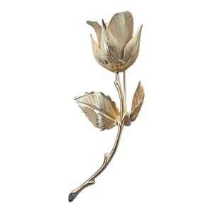 Vintage Giavani Elegant Gold Rose Brooch.